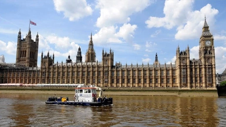 Bρετανική έρευνα: Οι βουλευτές έχουν συχνότερα ψυχολογικά προβλήματα από ό,τι οι υπόλοιποι άνθρωποι